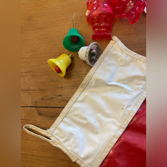 SALE! Vintage Christmas Lot #1 Kitschy Boots, Santas 16 pC. Crafting Display FUN - Picture 7 of 7